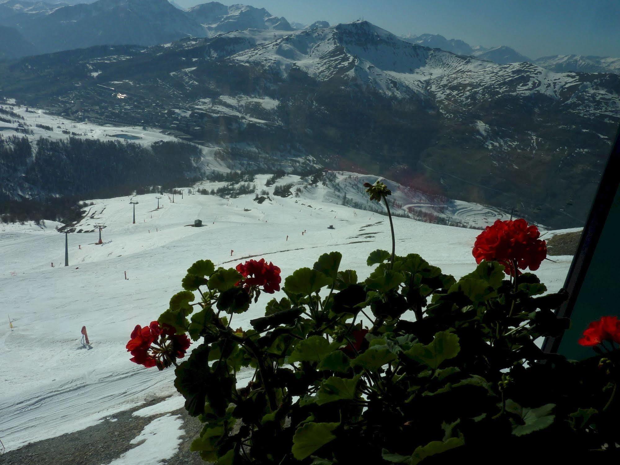 Hotel Tana Della Volpe Colle Colle Sestriere Zewnętrze zdjęcie