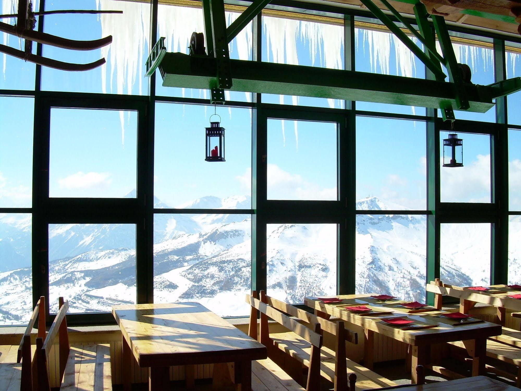 Hotel Tana Della Volpe Colle Colle Sestriere Zewnętrze zdjęcie